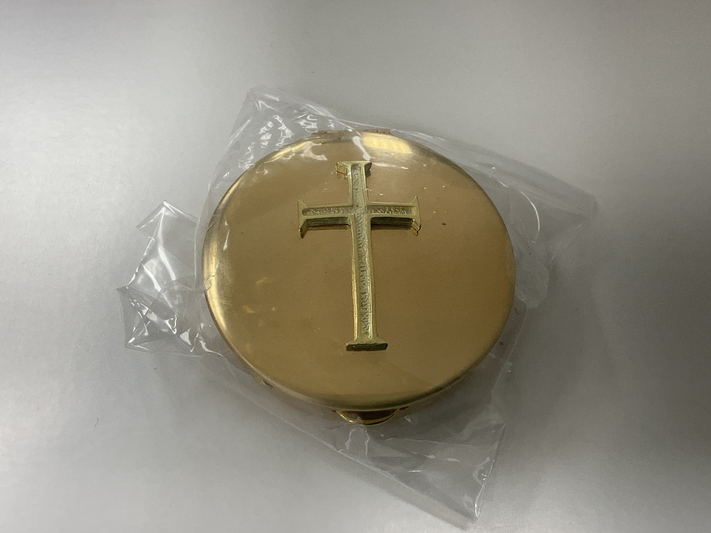 1/2 x 2 1/8 Latin Cross PXY (gold)