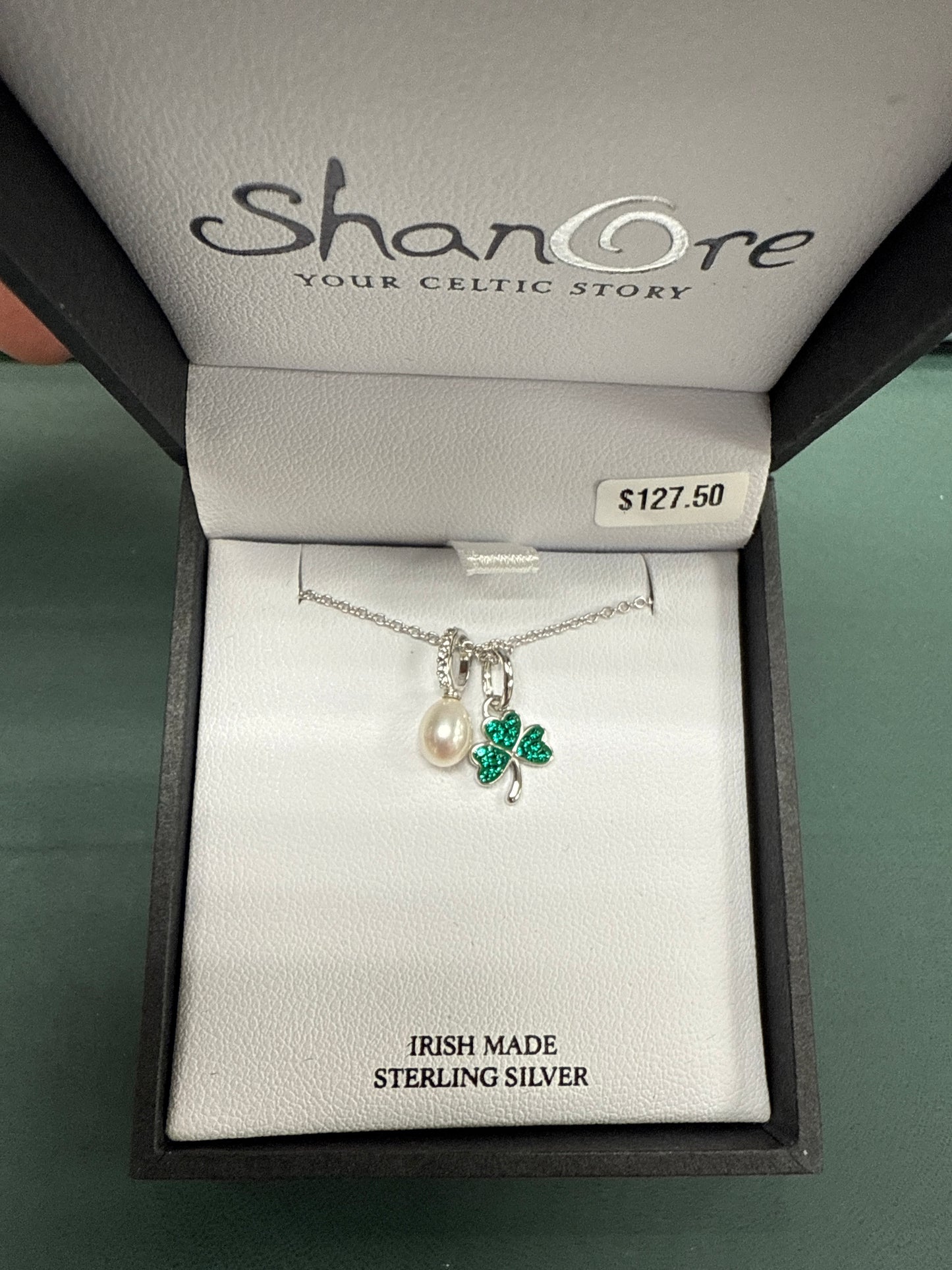 Shamrock pendant with pearl sterling silver sw254