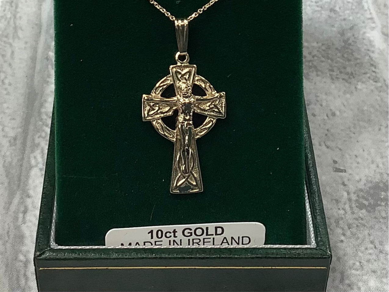 10K Celtic Cross Crucifix MA57CX