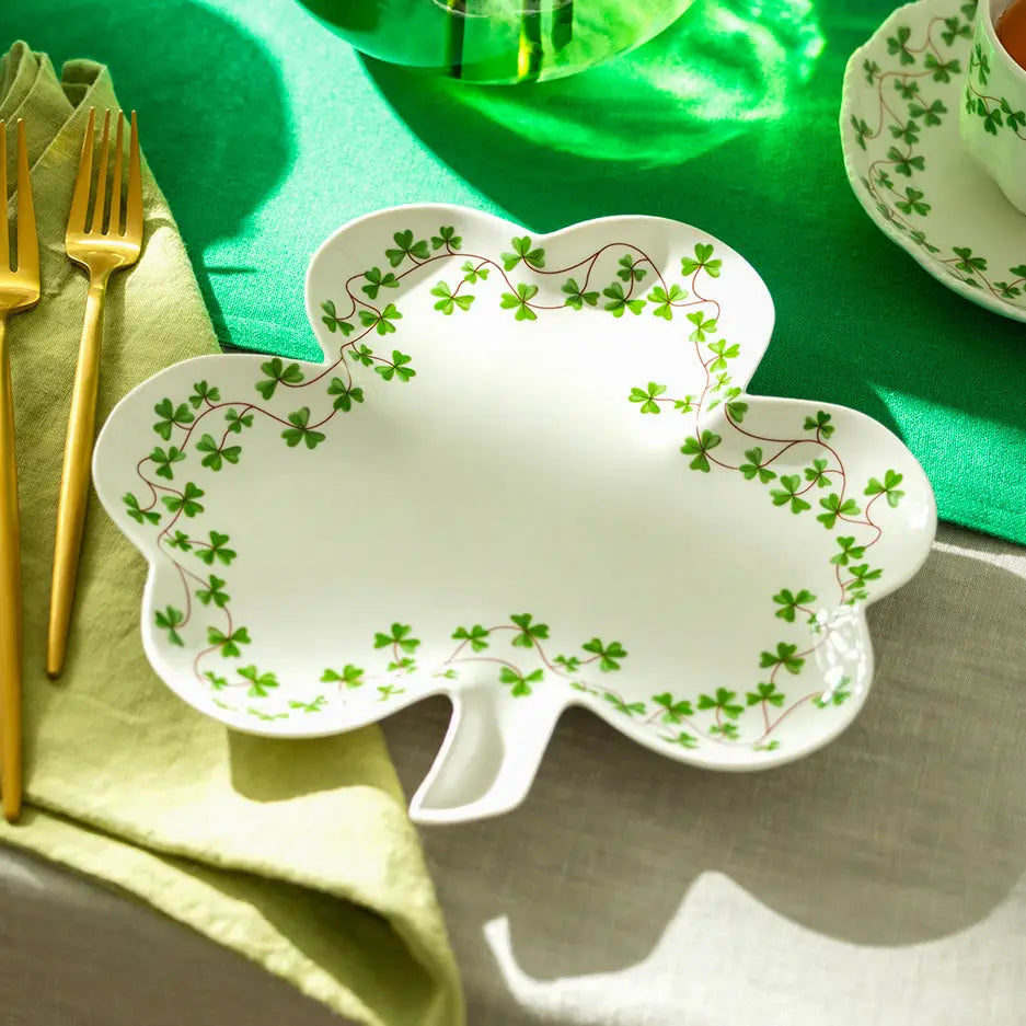 Shamrock 8.75" Fine Porcelain Serving Plate