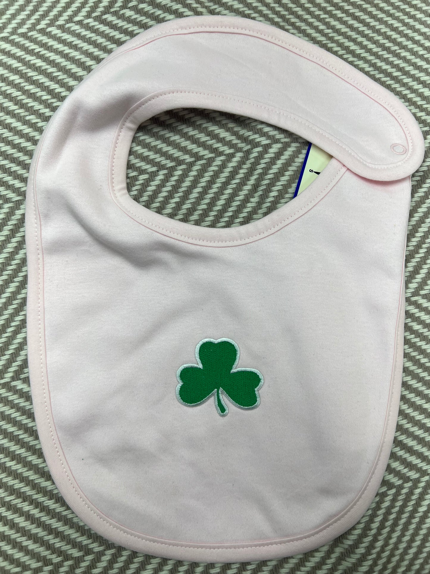Bib With Shamrock 453
