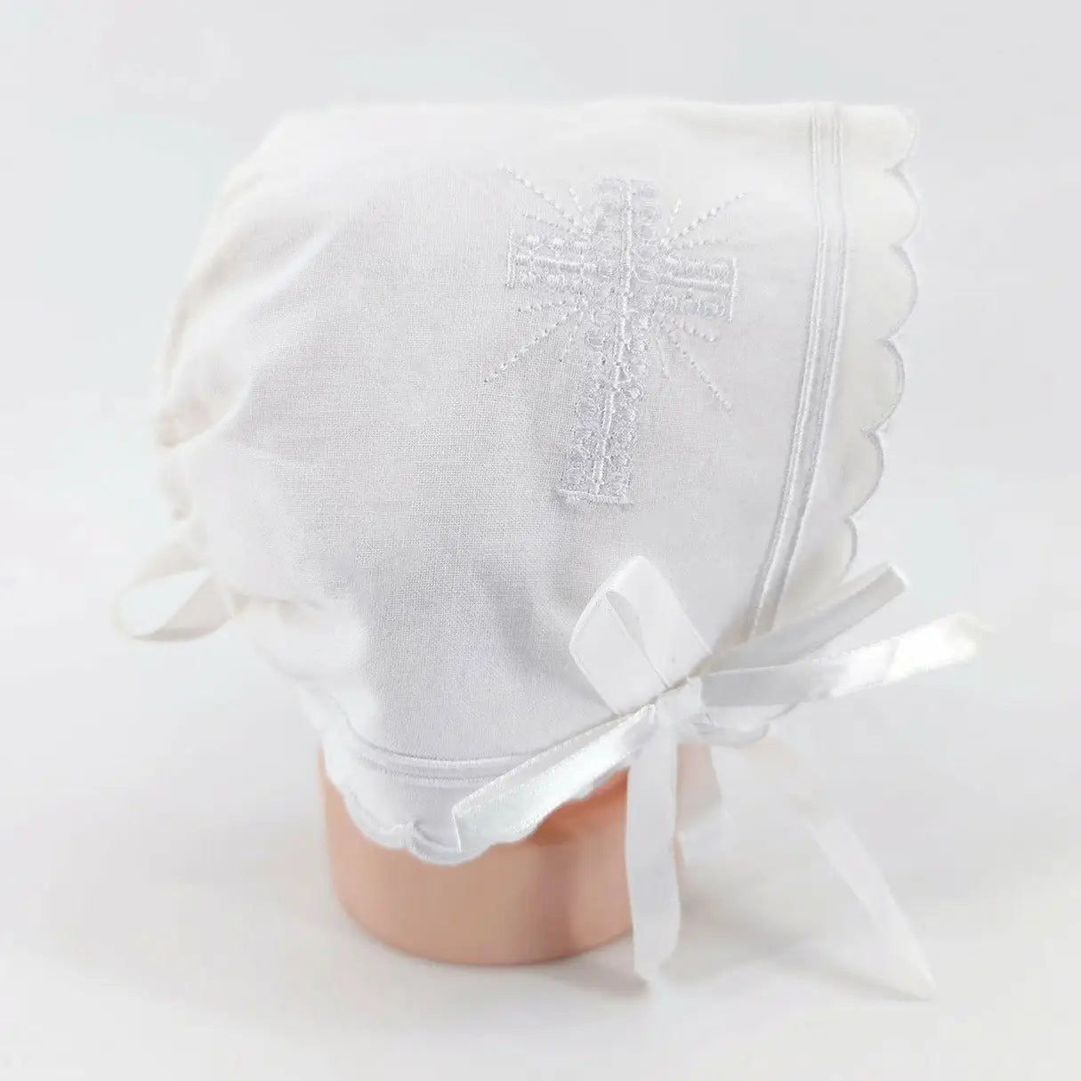 Christening bonnet with embroidered cross 74181