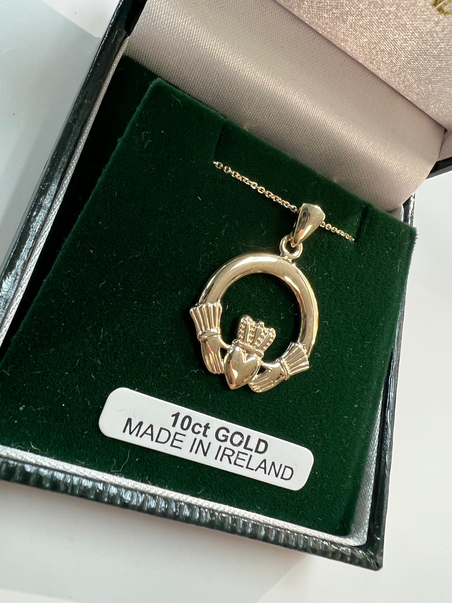 10K Claddagh Pendant MA92