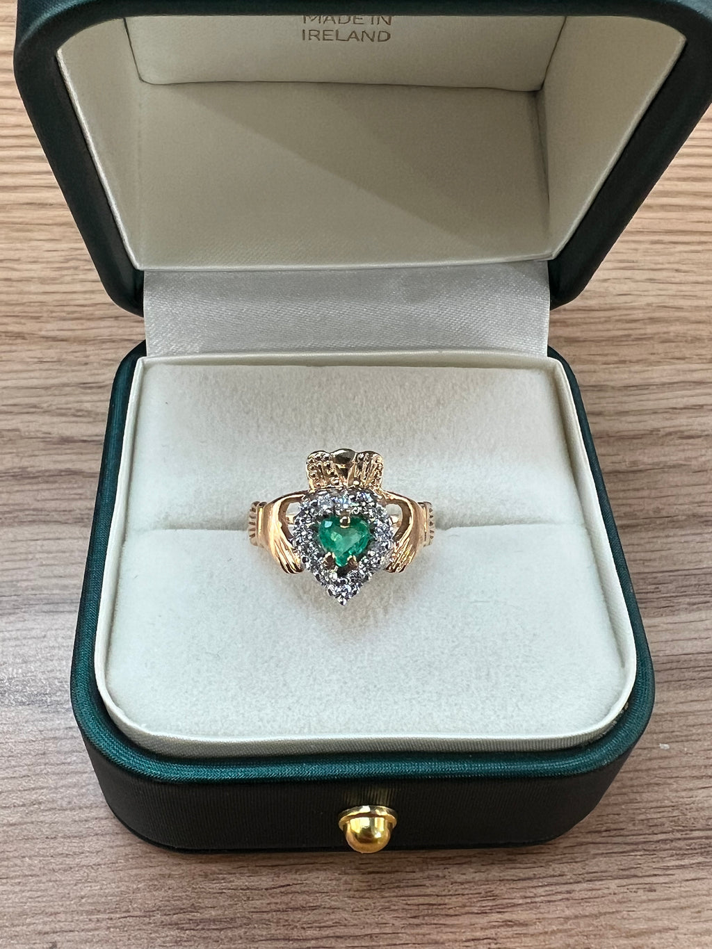 14K Real Diamond and Emerald Claddagh 362Y