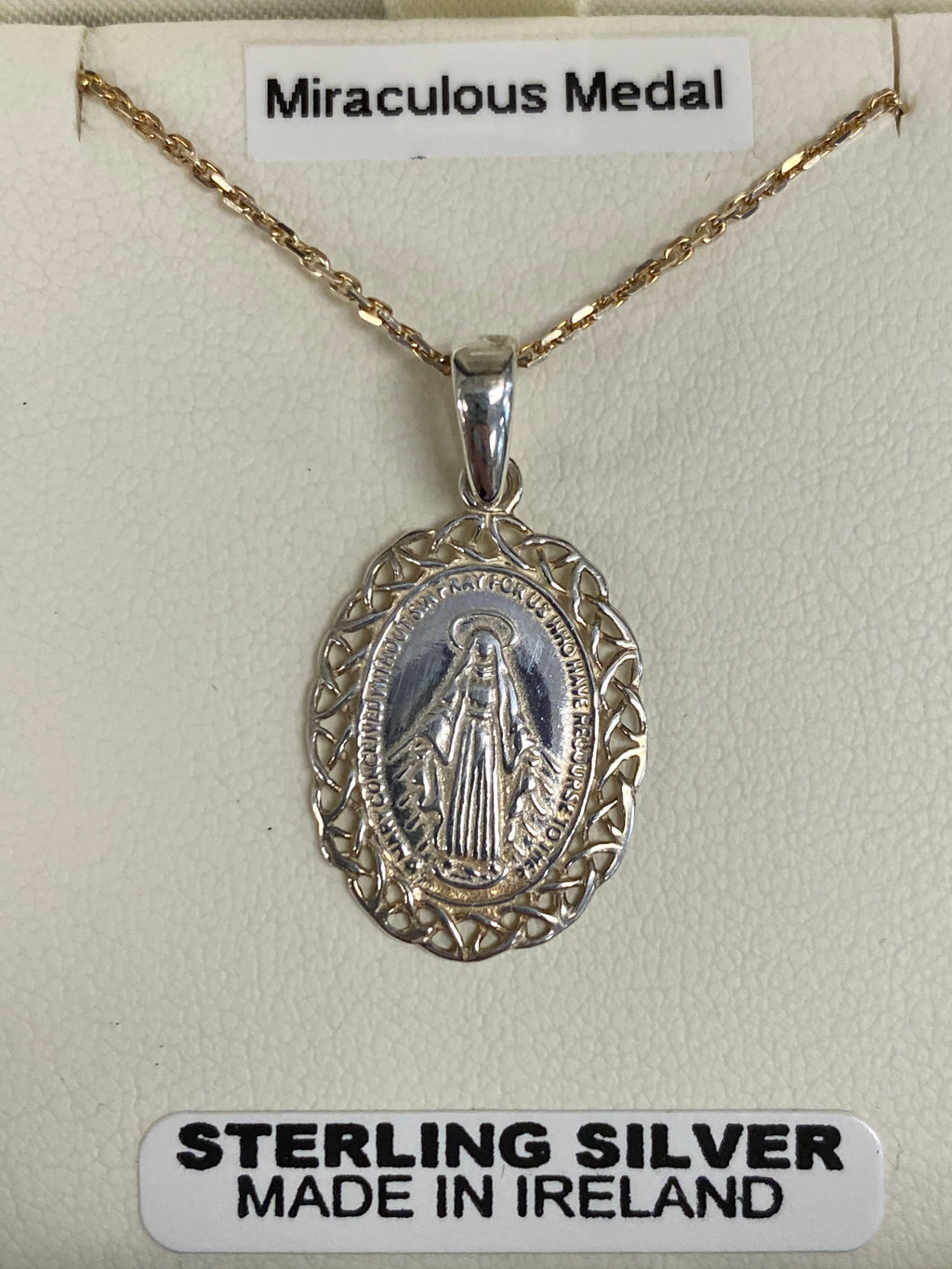 Miraculous medal with lace edges PMM2