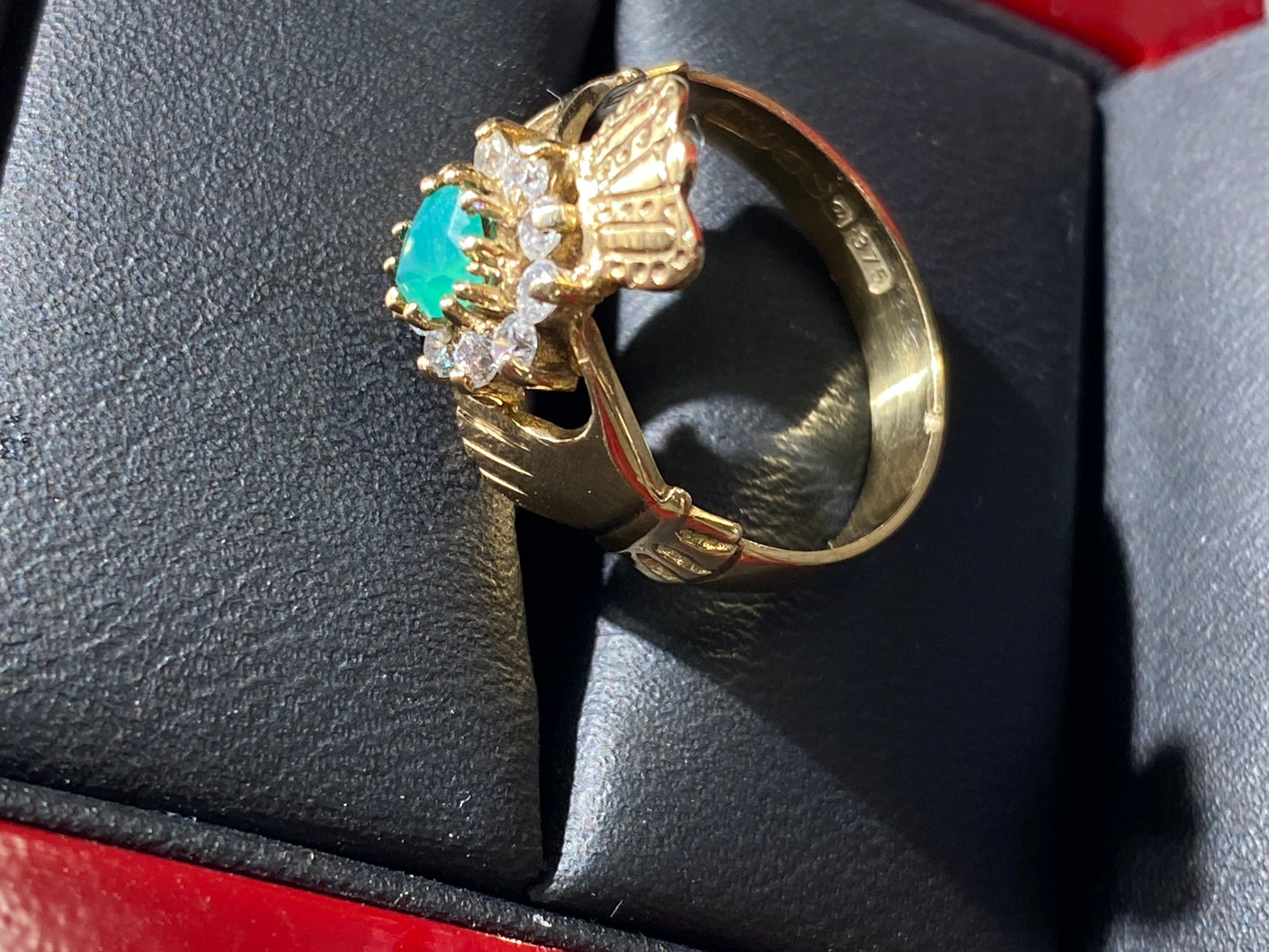 10K Claddagh with synthetic emerald size 7 C456