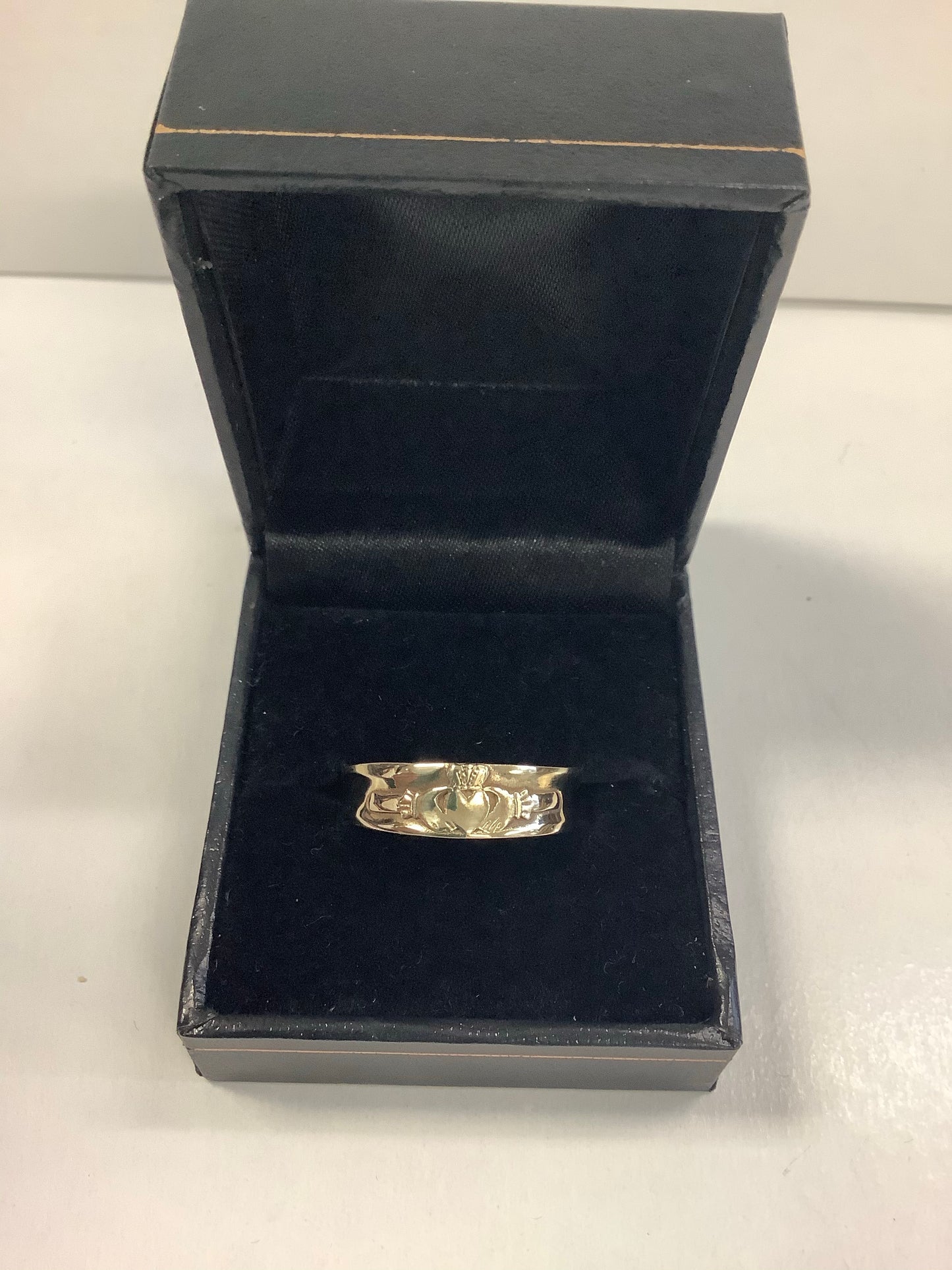 14k yellow gold claddagh band size 10.5 #20