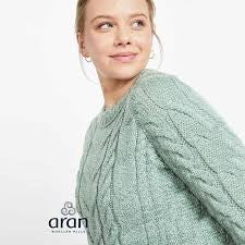 Ladies Raglan Sweater B951