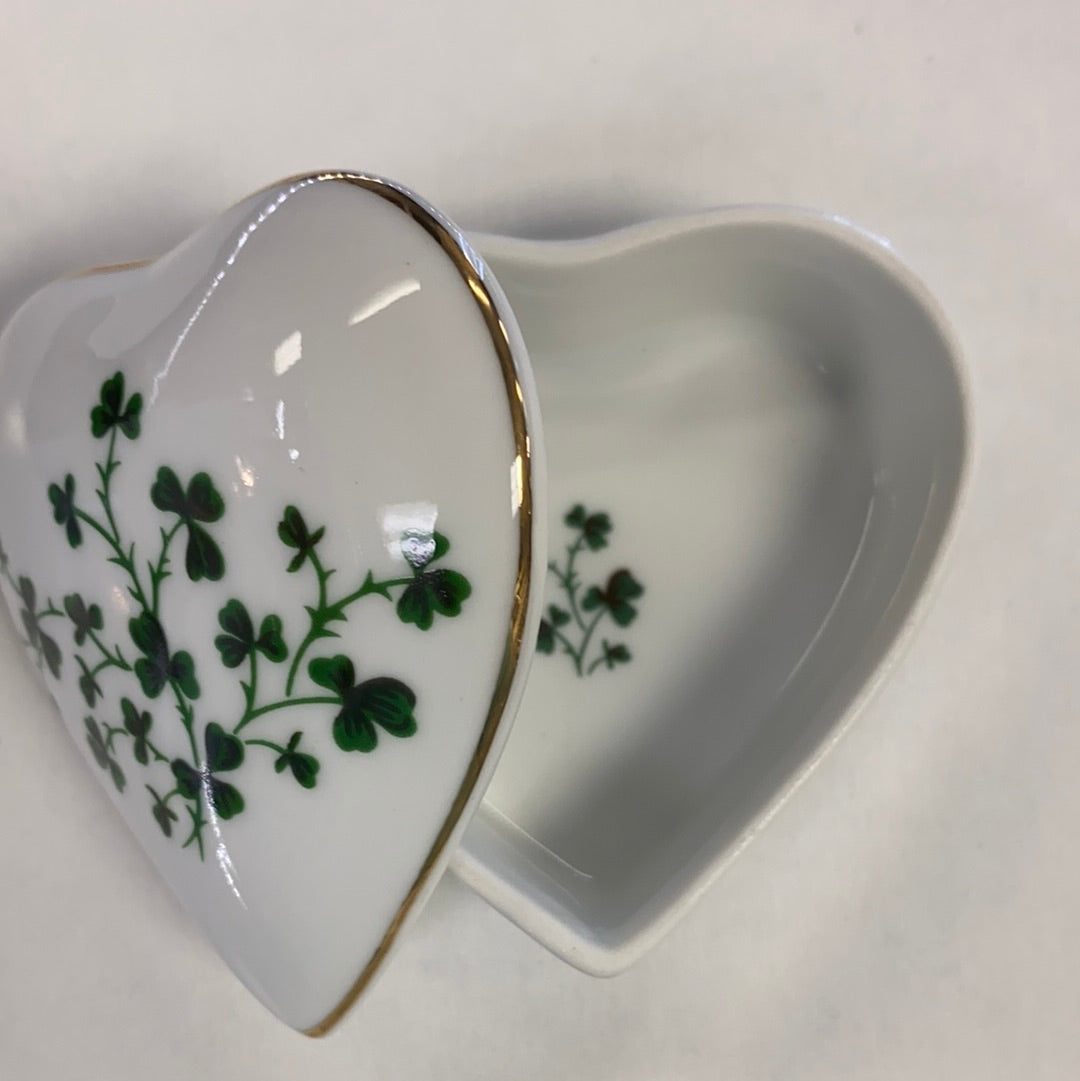 Shamrock sprig trinket heart box