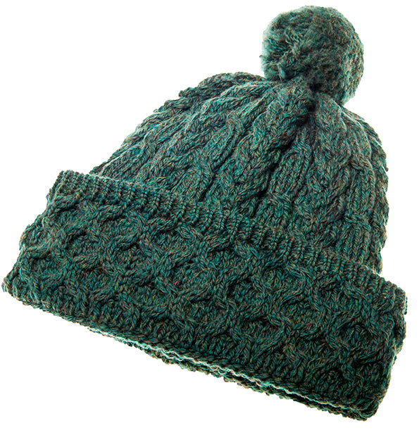 Cable knit hat B505