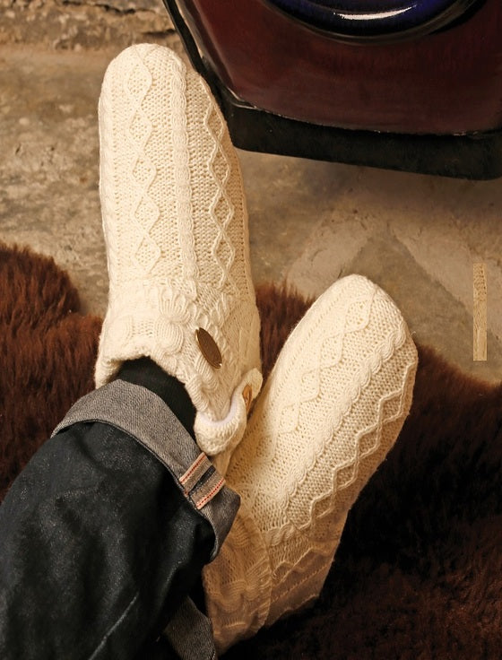 Adult knitted boot slipper R687
