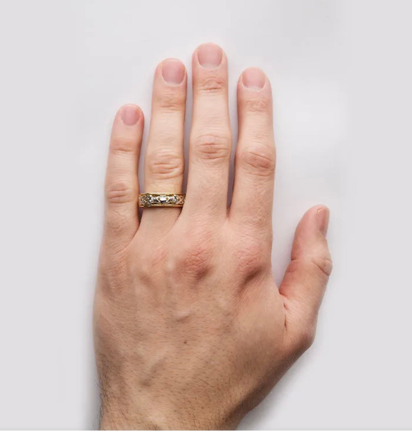 Claddagh Wedding Band Diamond Set with Celtic Knotwork