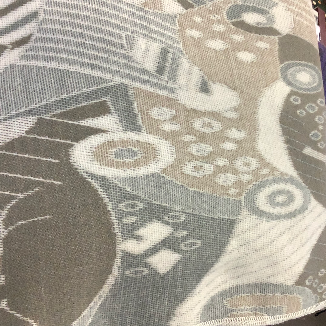 Shawl With 'Picasso' Inspired Motif