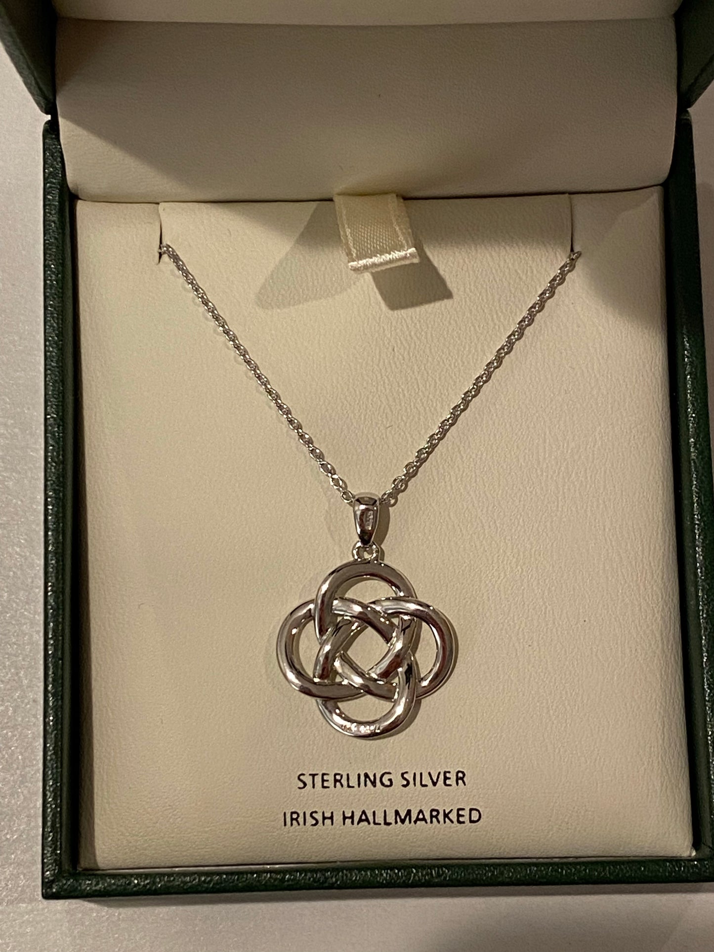 Sterling silver open Celtic pendant A1129