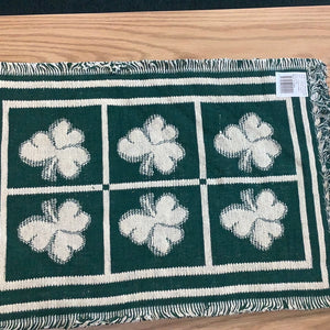 Set of 4 placemats with napkins