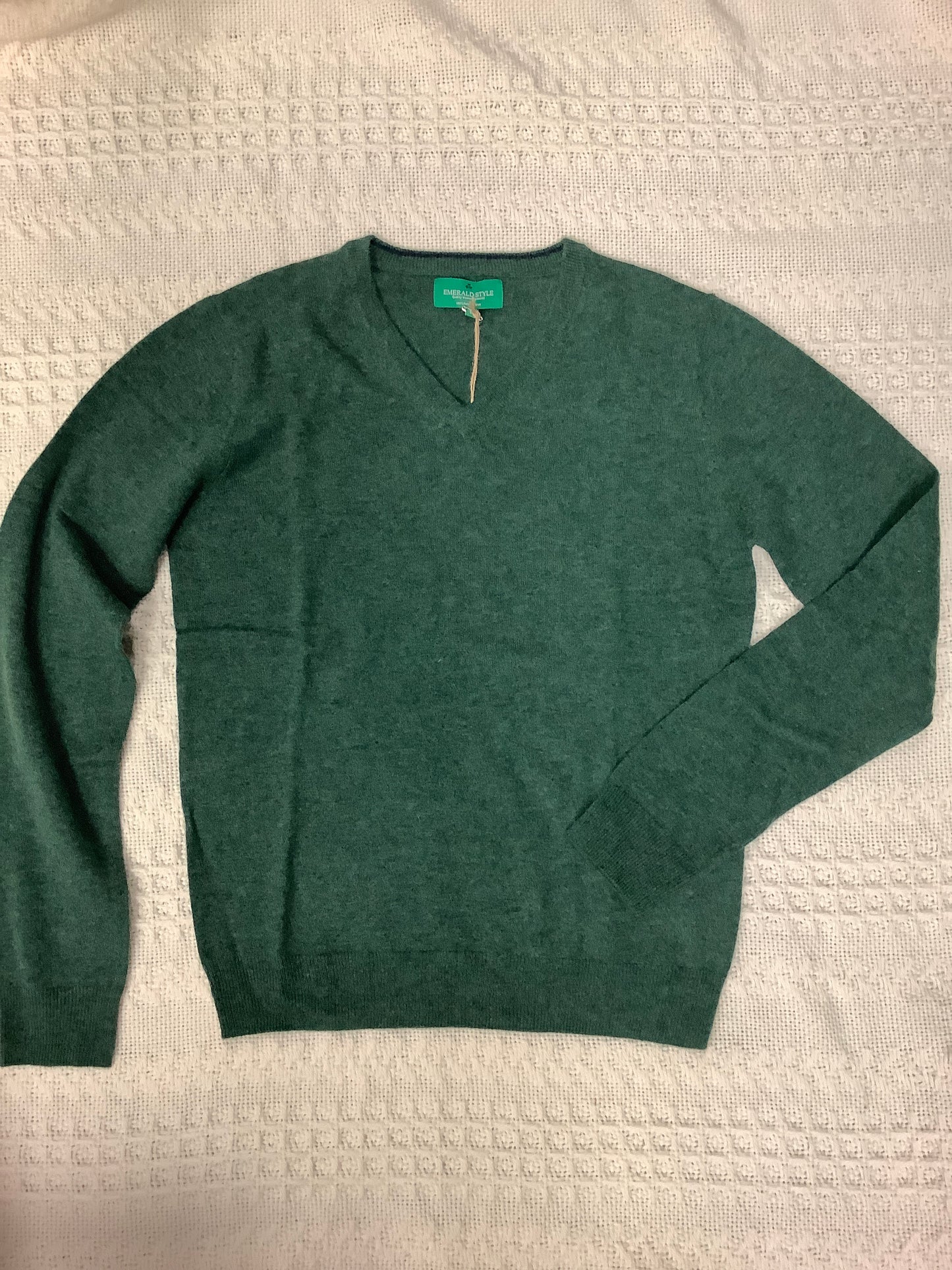 Mans vneck lambs wool green melange