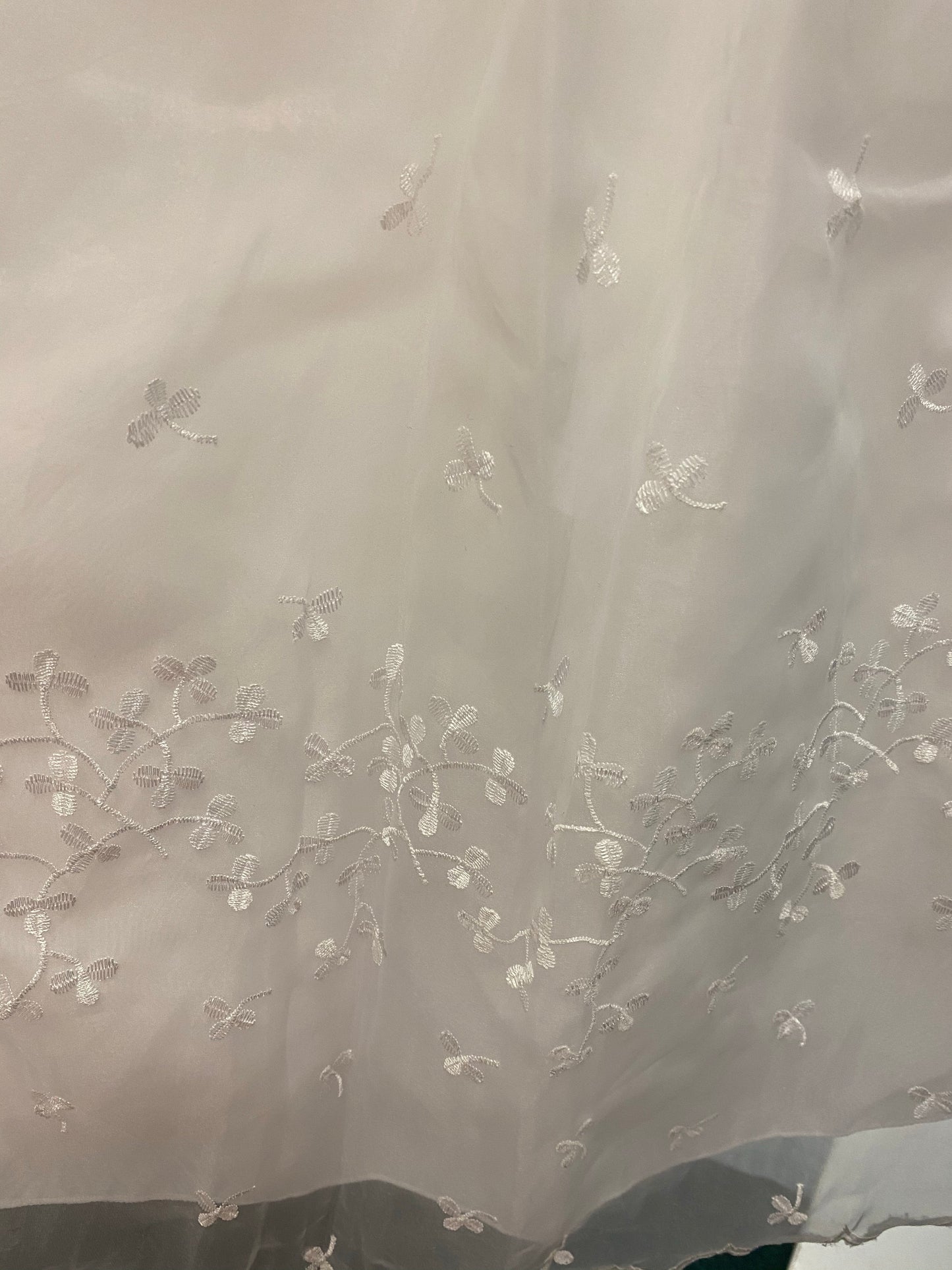 White dress with Shamrock detailing #D4210 Size 8