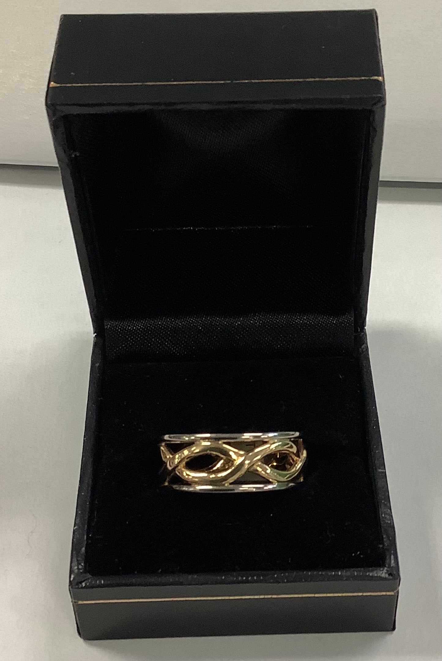 Gents Celtic Infinity Wedding Ring with White Trims