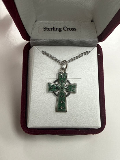 STERLING SILVER GREEN EPOXY CELTIC CROSS. 18" STAINLESS STEEL CHAIN L8083E