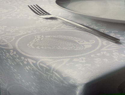 100% polyester Damask Tablecloth