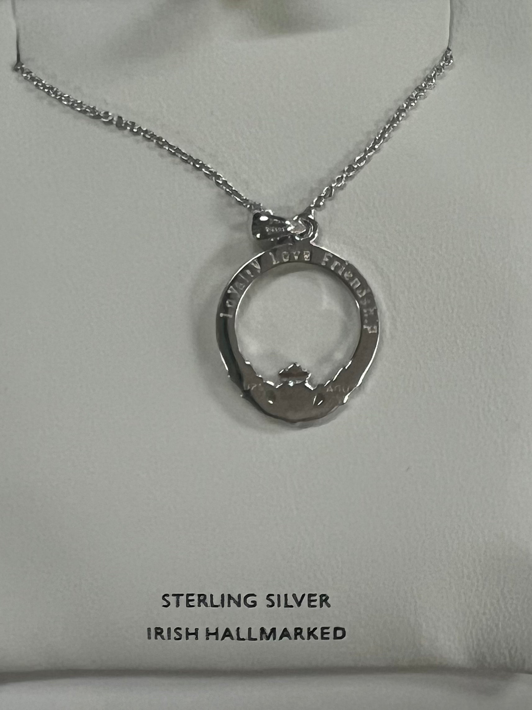 Sterling Silver Medium Claddagh A1102
