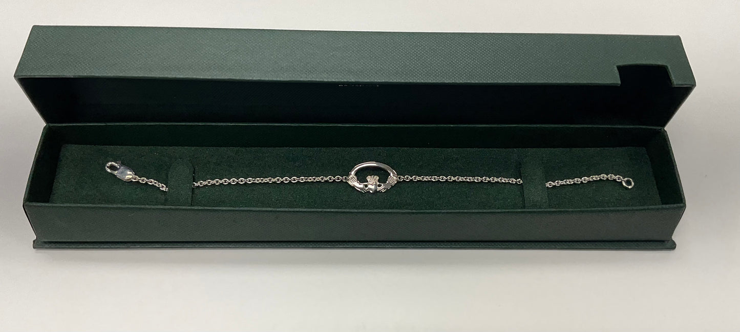 Facet Sterling Silver Single Claddagh Bracelet BMA59