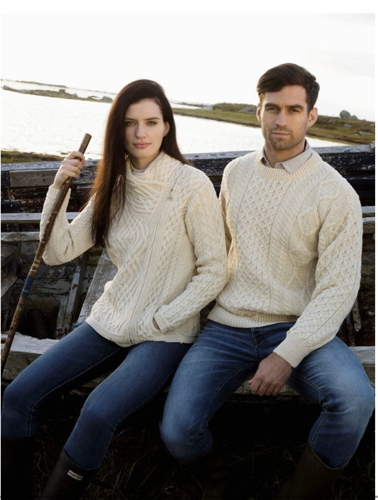 INISH MOR ARAN CREW NECK SWEATER : C1347 NATURAL