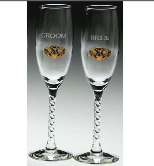 Pair Bride & Groom Flutes Claddagh