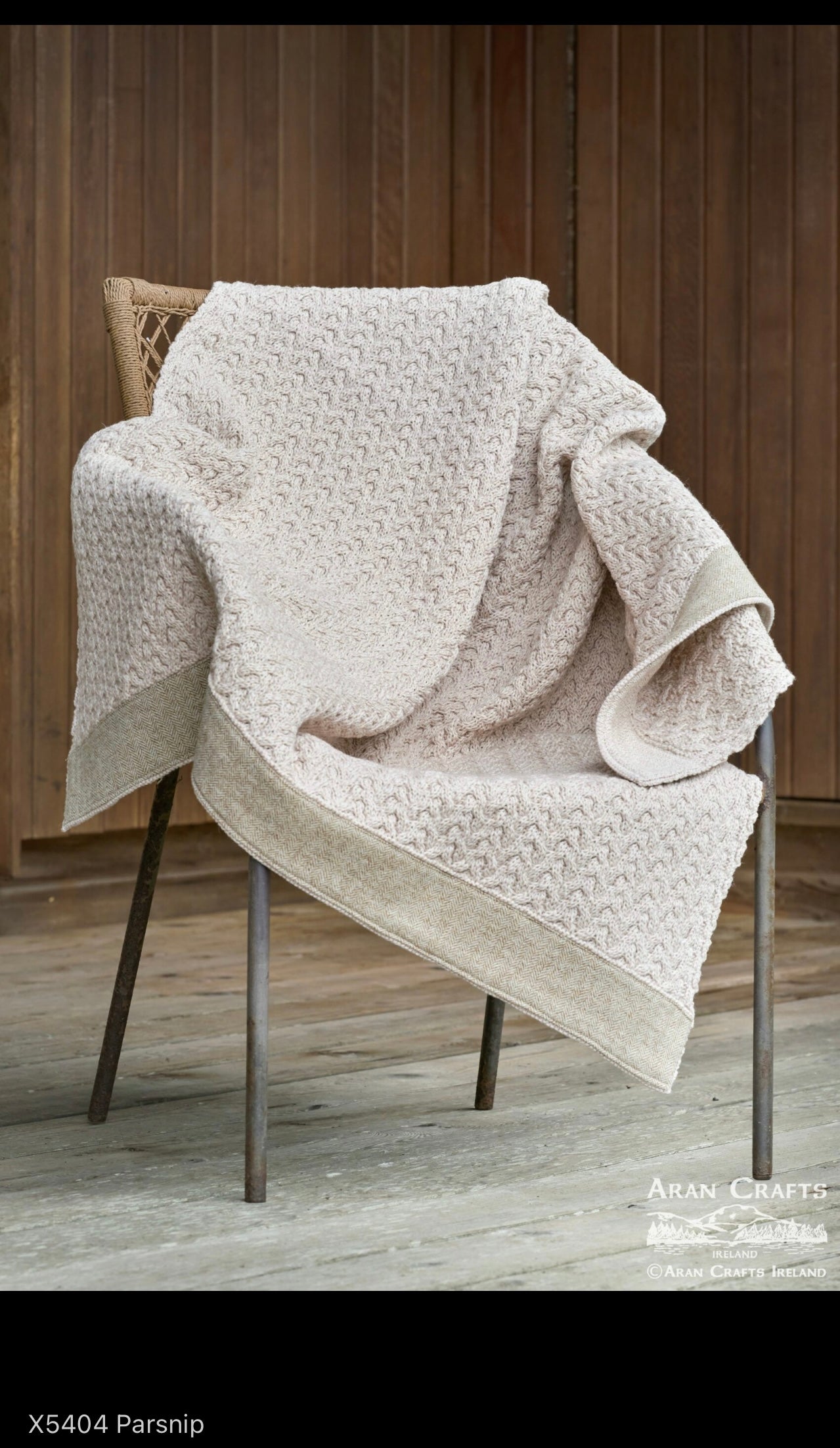 TWEED TRIMMED BLANKET X5404