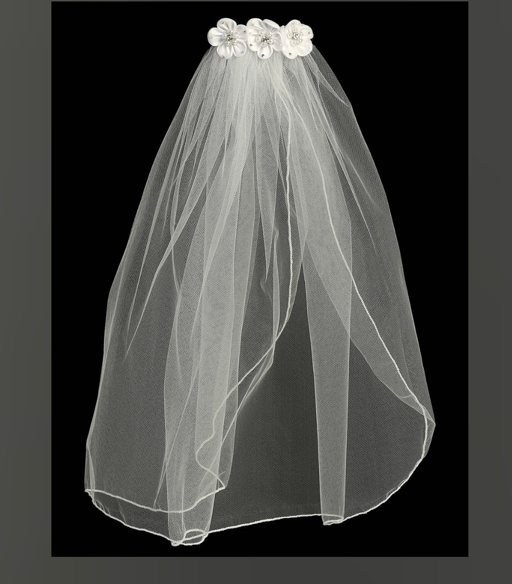18" veil on comb - Satin flowers with rhinestones T49
