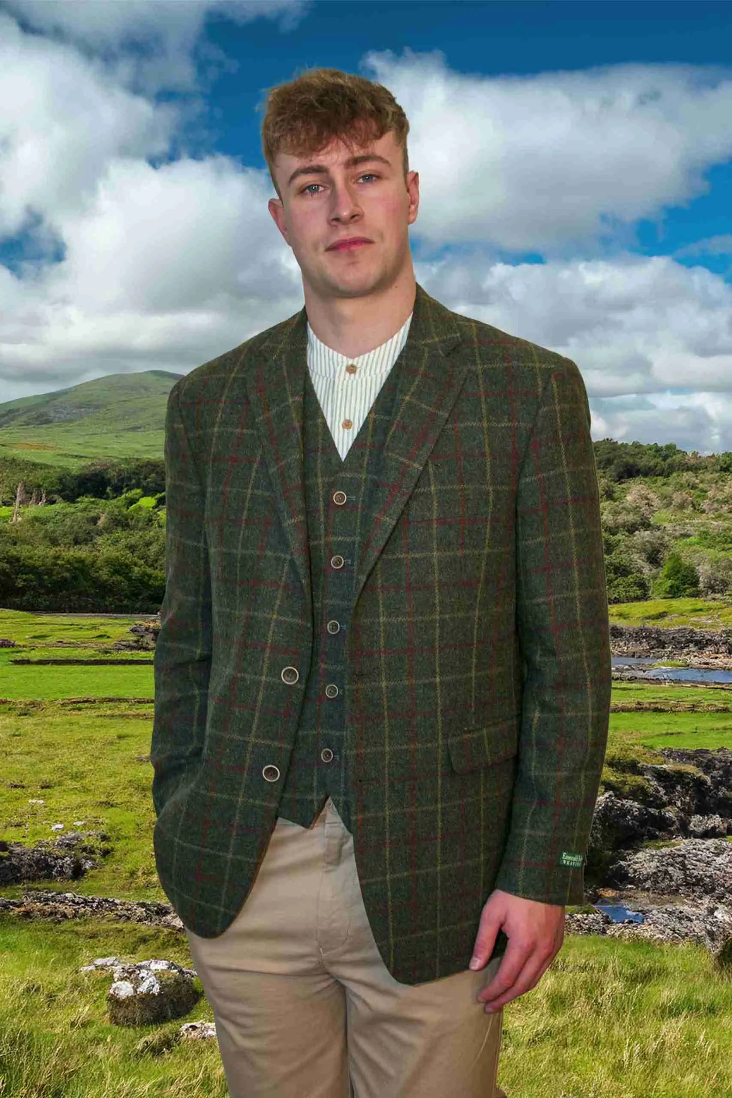 Emerald Isle Weaving
Tweed Blazer Jacket Olive Large Overcheck 7070