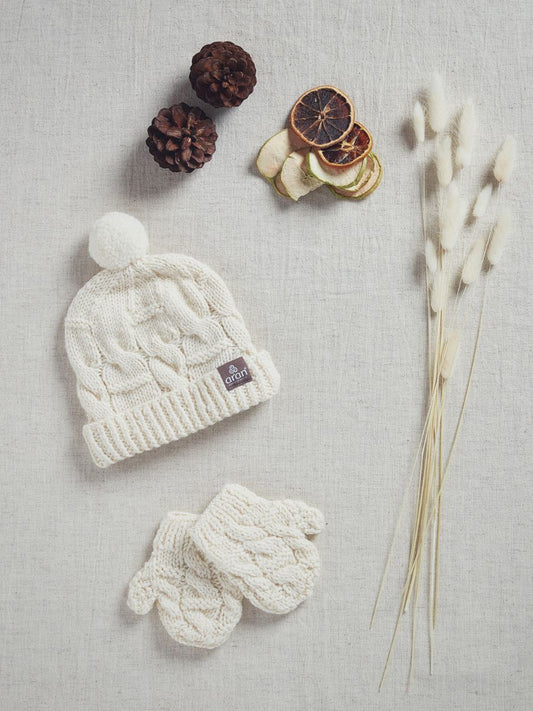 Méaróg Aran Baby Mittens and Hat Gift Set S563