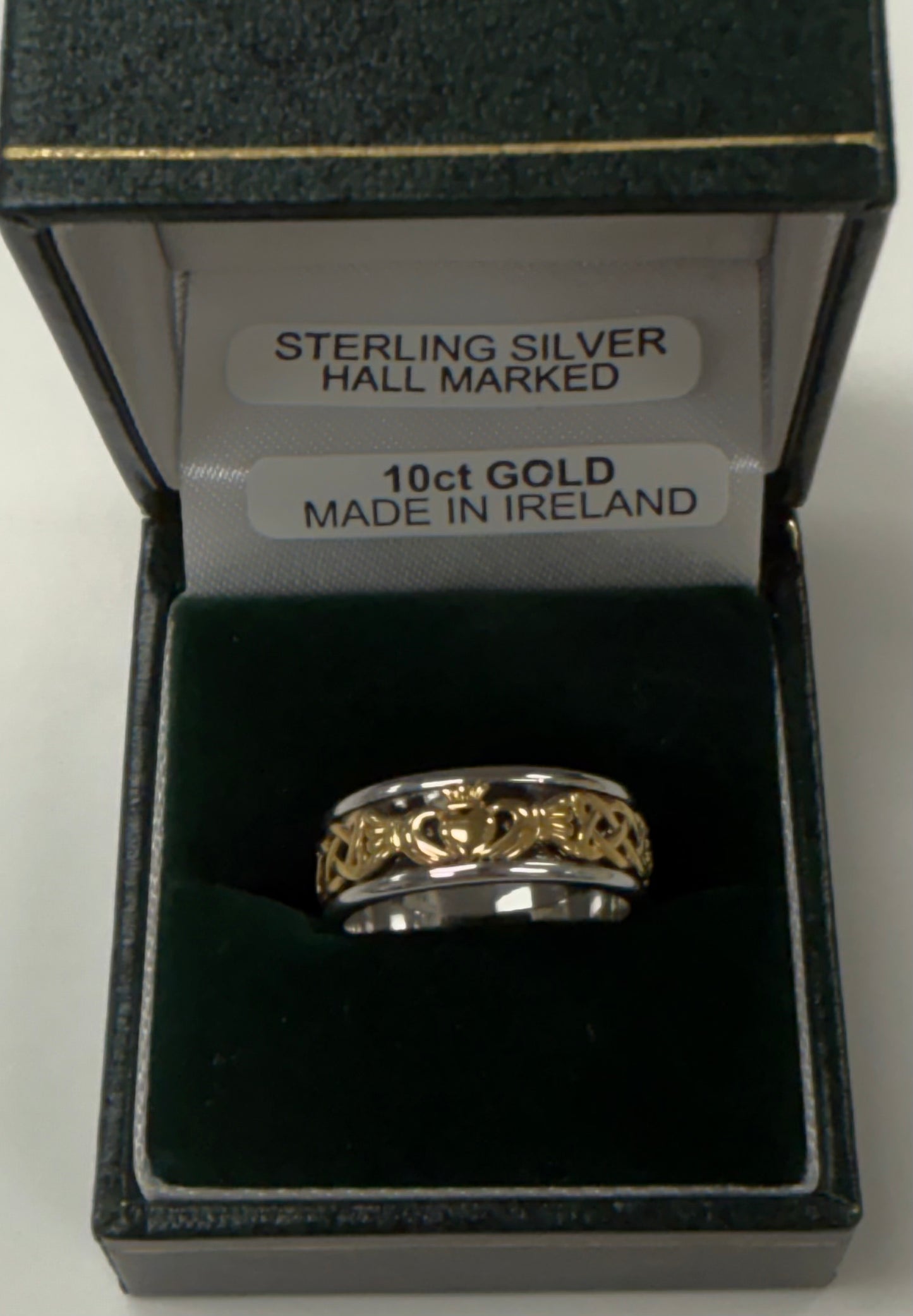 10K Fado two tone Claddagh Celtic Knot Band R124