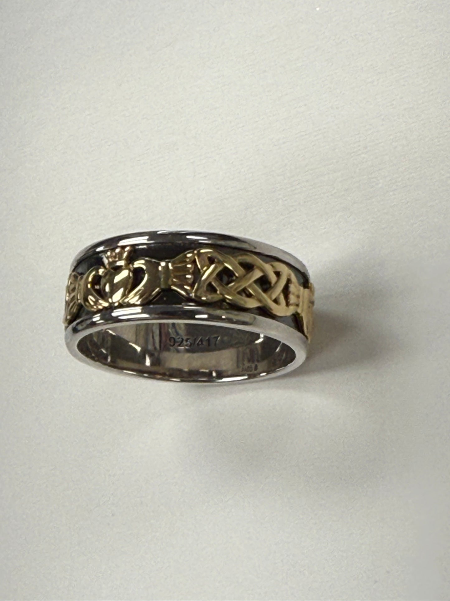 10K Two Tone Wide Claddagh Celtic Knots Band R126