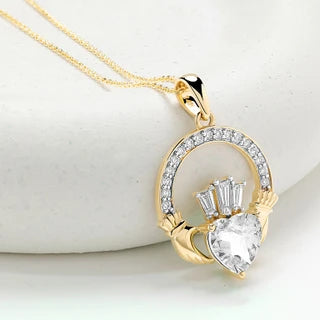 14kt Gold Lab Diamond Claddagh Medium Necklace

SKU:
14P772