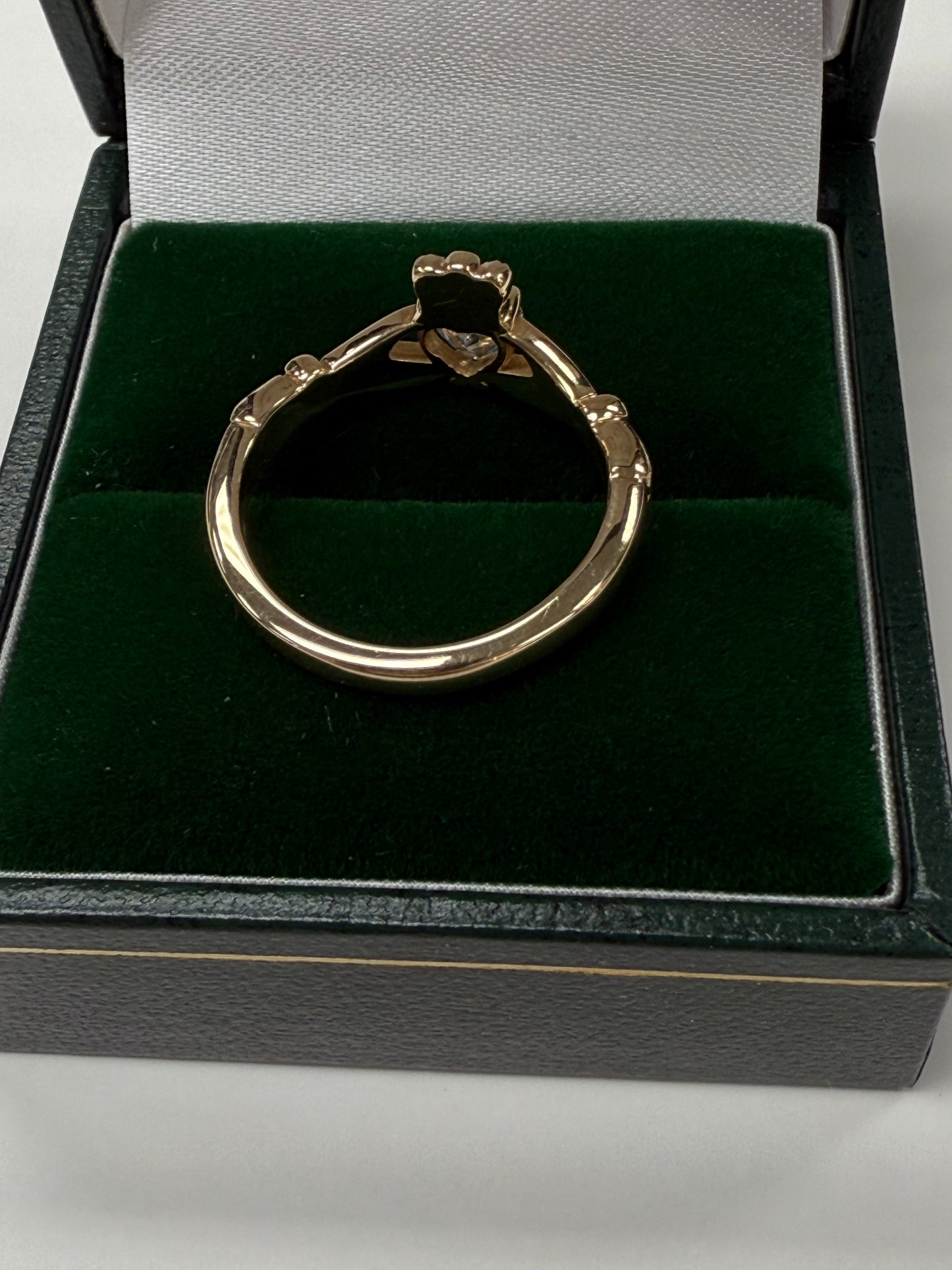 14K Claddagh with Diamond by Fado R502 6.5