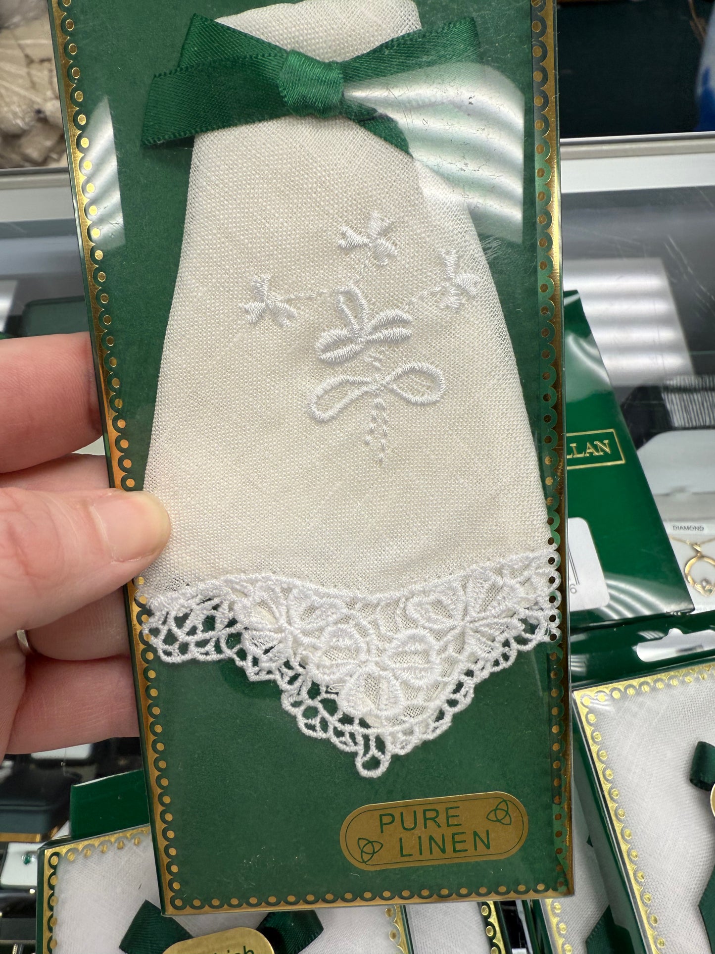 Ladies linen hankie with shamrocks white
