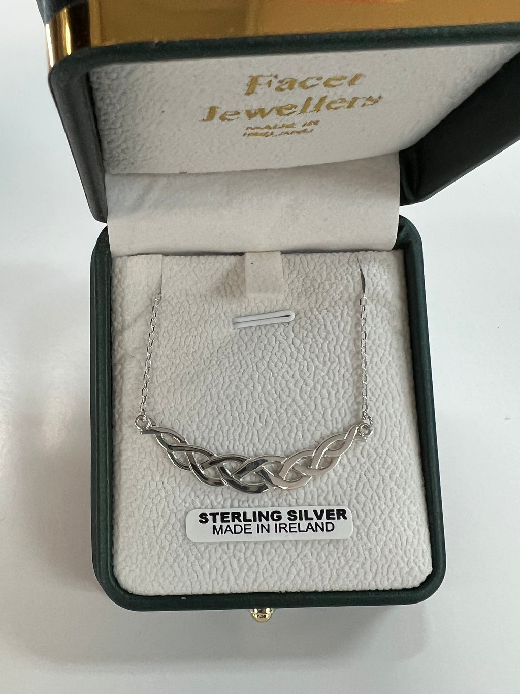 Sterling Silver Celtic knot necklet MA15