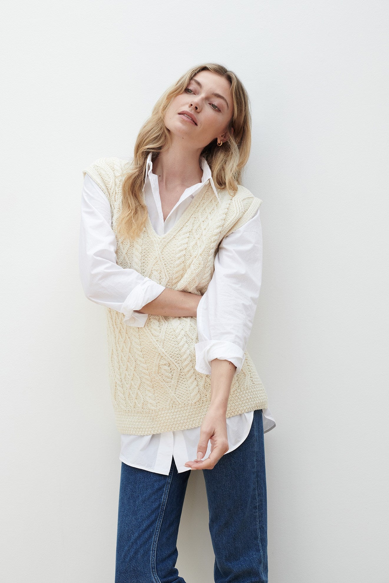 B316 V Neck Shaped Slipover