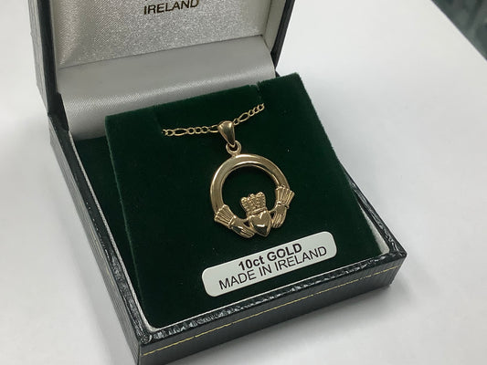 10K Claddagh pendant MA92