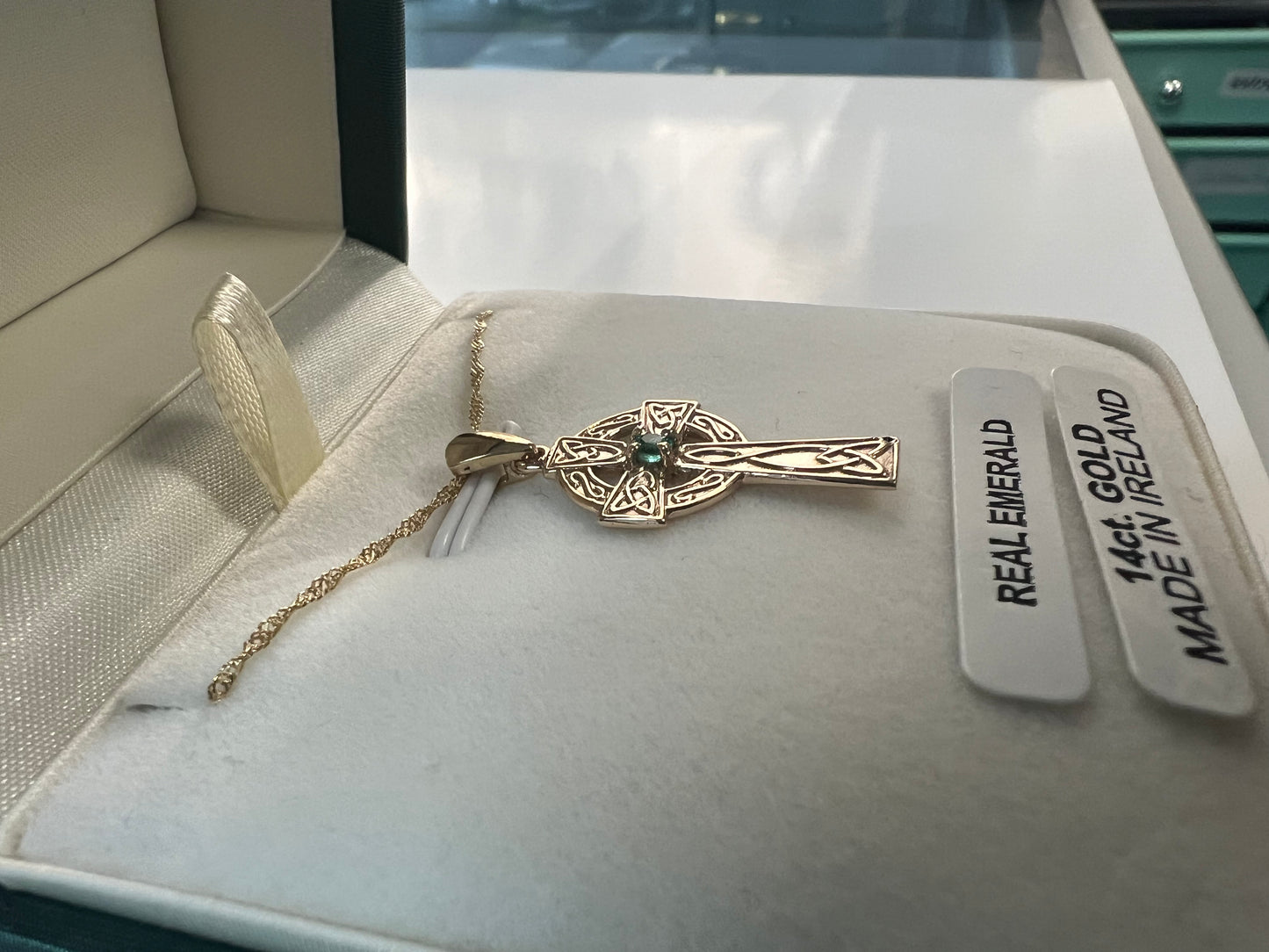 14K Gold Celtic Cross with Emerald MA63F