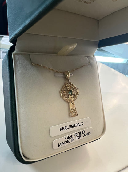 14K Gold Celtic Cross with Emerald MA63F