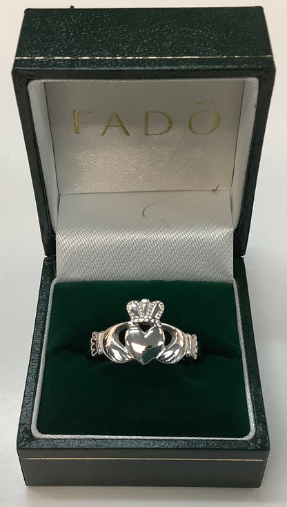 Fado 14k white gold gents claddagh size 12