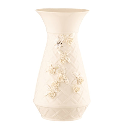 BELLEEK CLASSIC ROSE TRELLIS VASE - EDITION PIECE 2023. 4548