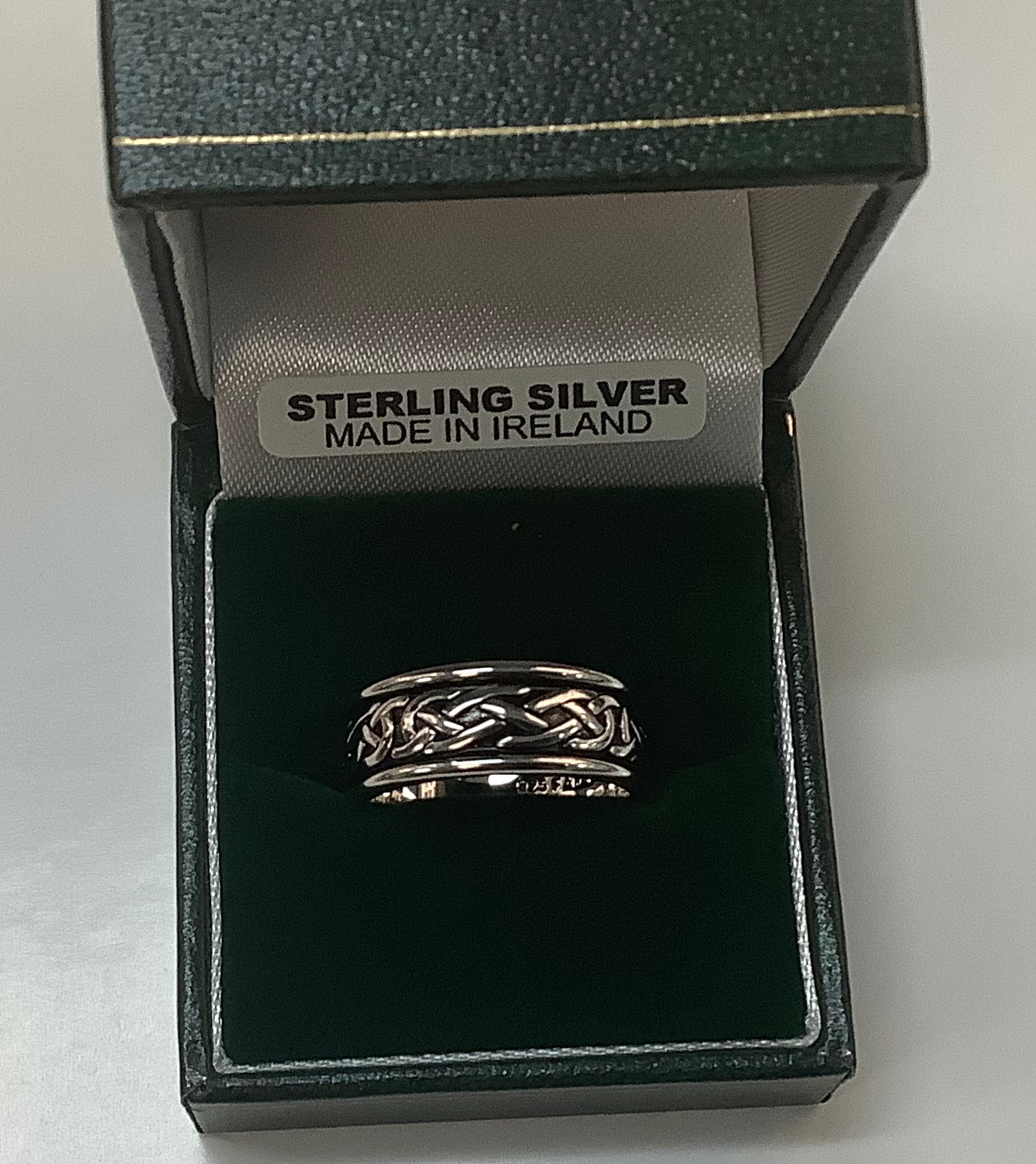 STERLING SILVER SHEELIN ENAMEL RING R5017