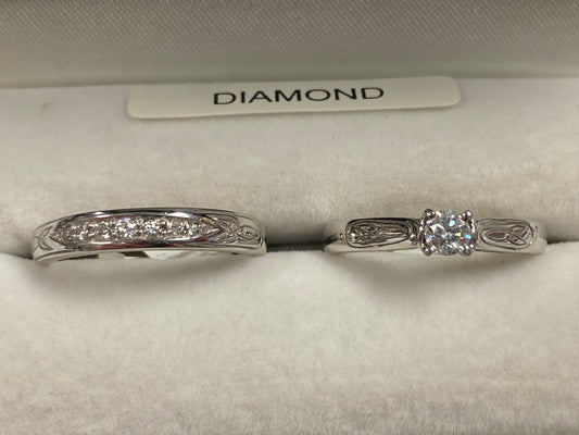 14K White Gold Wedding Band Set