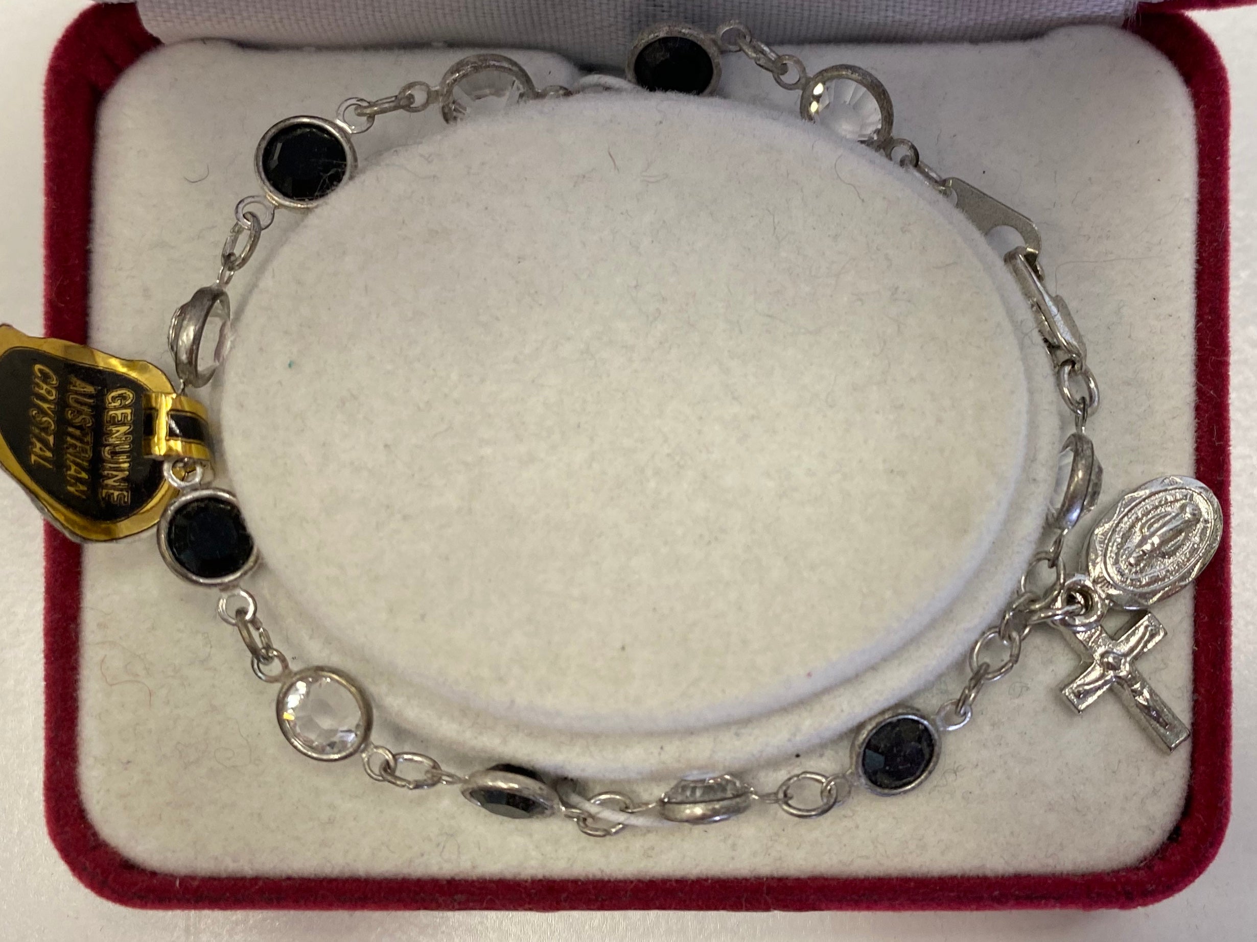 Black and crystal bracelet BR193