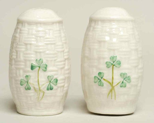 Shamrock salt and pepper set 2404