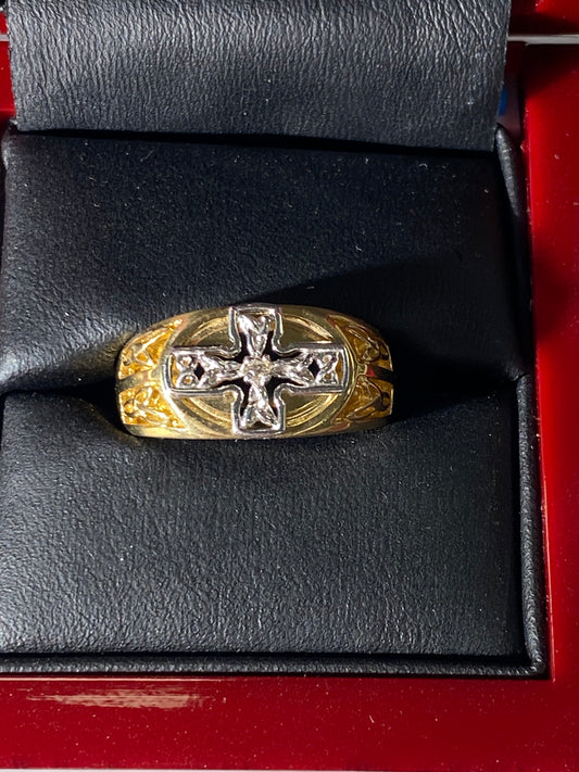 Mans 14k gold ring diamond size 10