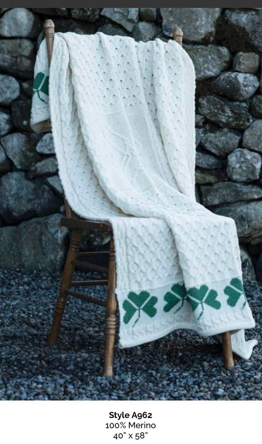 Shamrock throw aran woolen Mills A962